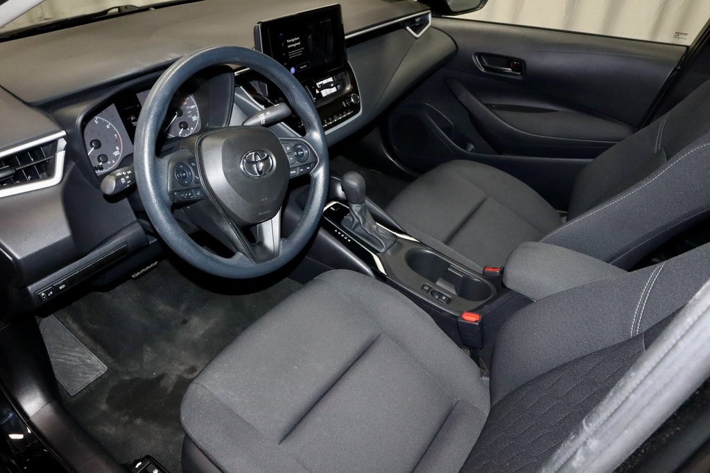 Used 2025 Toyota Corolla LE image 24
