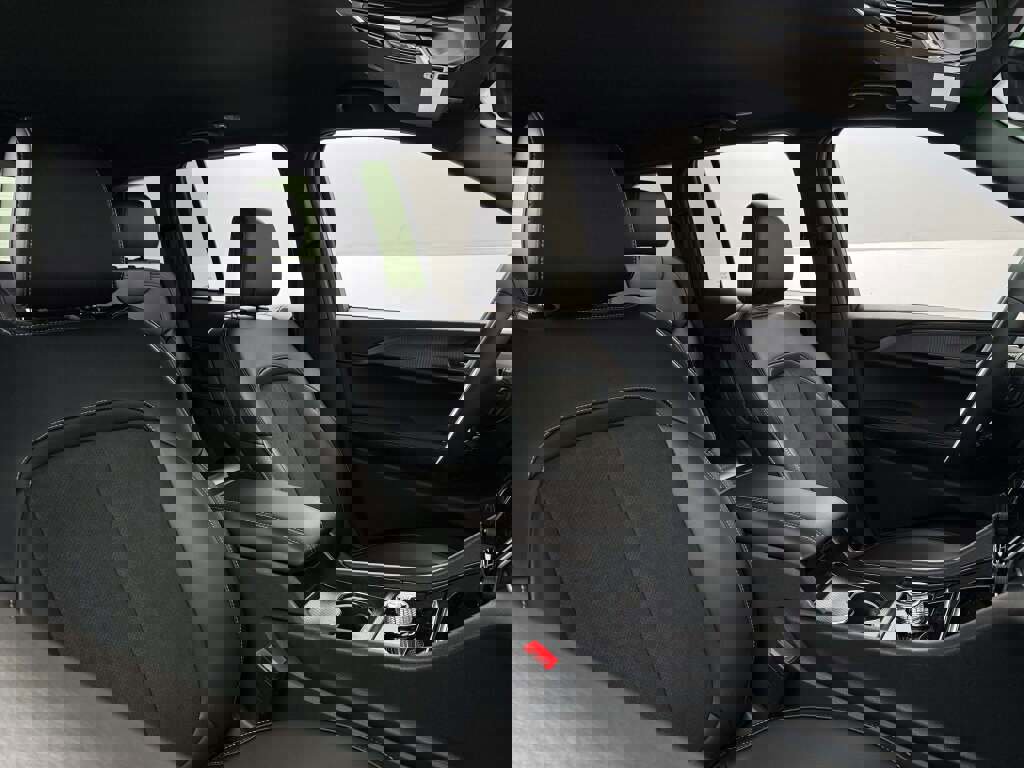 New 2025 Jeep Grand Cherokee Altitude image 20