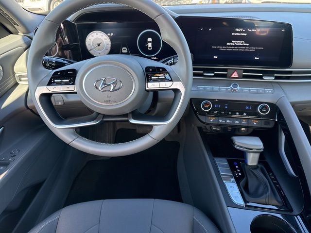 Certified 2023 Hyundai Elantra SEL w/ Convenience Package image 22