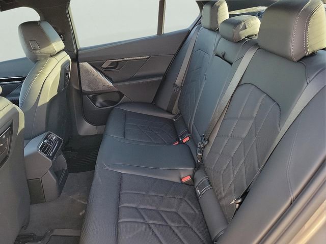 Used 2026 BMW 530i w/ Convenience Package RWD image 16