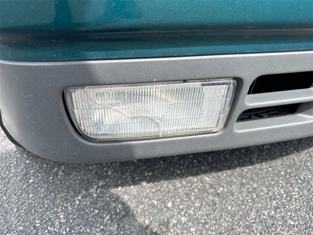 Used 1993 BMW 325i Sedan image 29