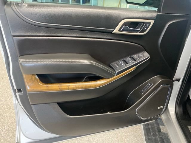 Certified 2019 GMC Yukon XL Denali w/ Denali Ultimate Package AWD/4WD image 30