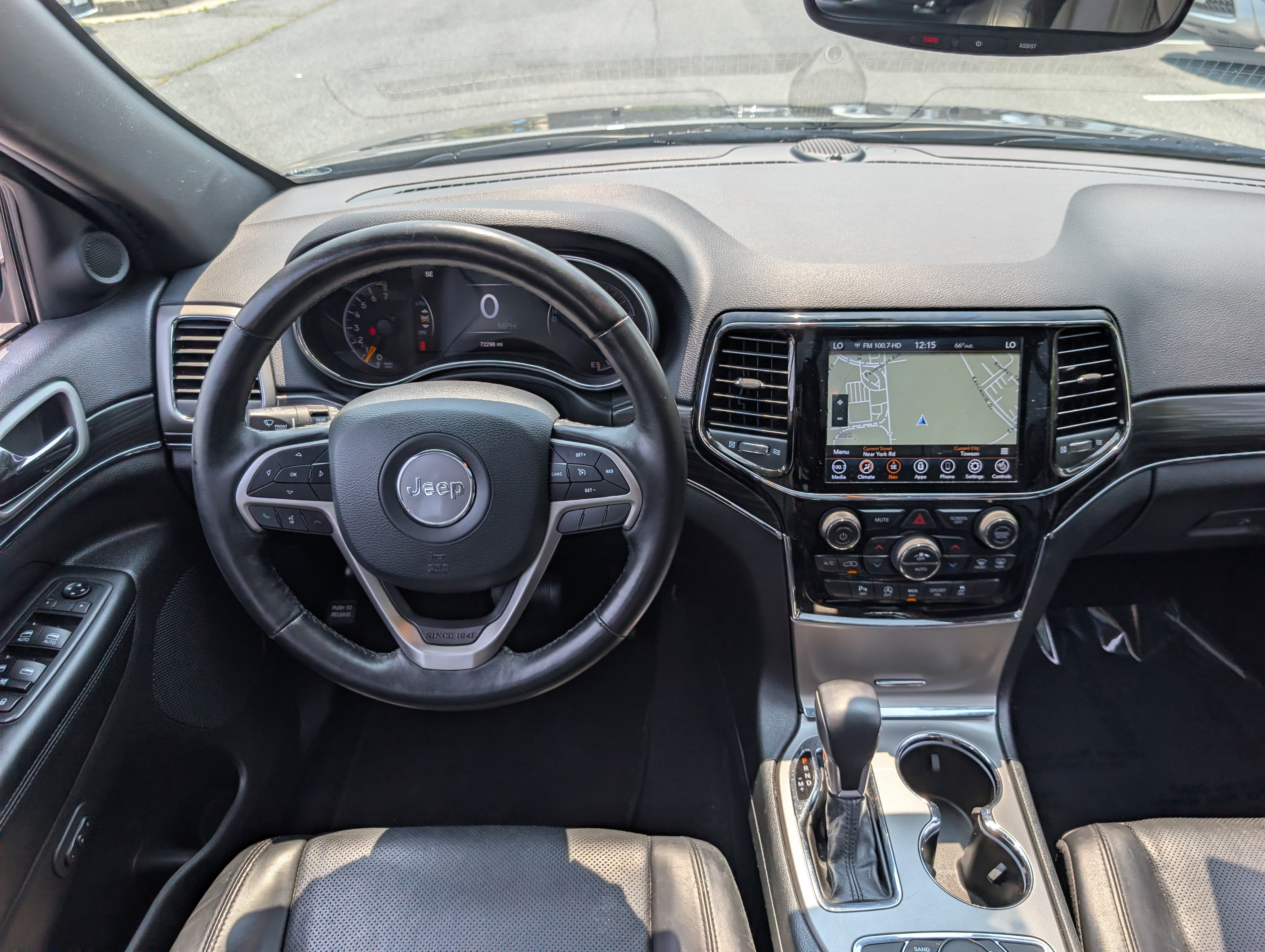 Used 2020 Jeep Grand Cherokee Limited w/ Luxury Group II AWD/4WD image 18