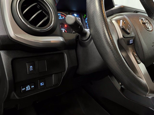 Used 2022 Toyota Tacoma SR5 w/ Technology Package AWD/4WD image 16