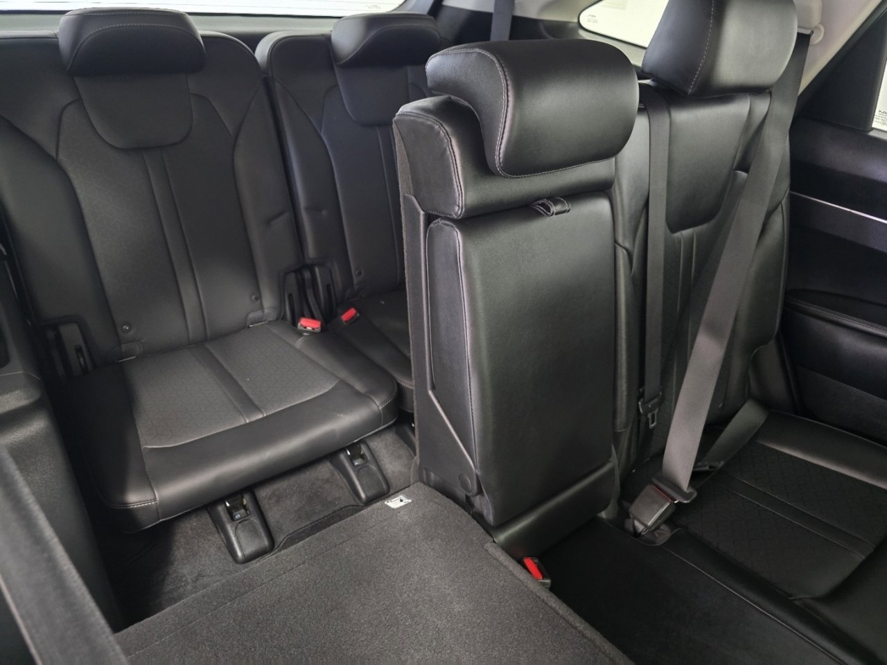 Used 2022 Kia Sorento S image 19