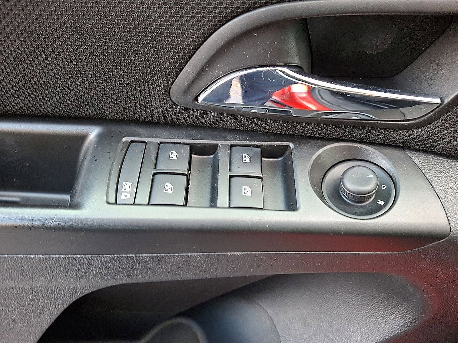 Used 2014 Chevrolet Cruze LT image 21