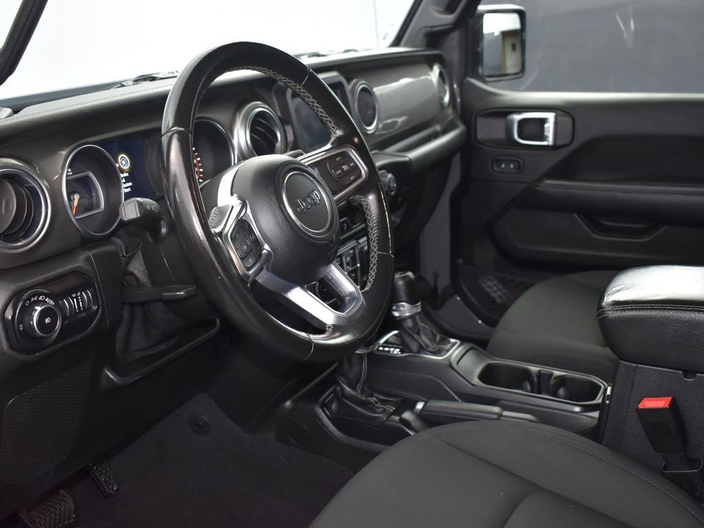 Used 2021 Jeep Wrangler Unlimited Sahara image 5