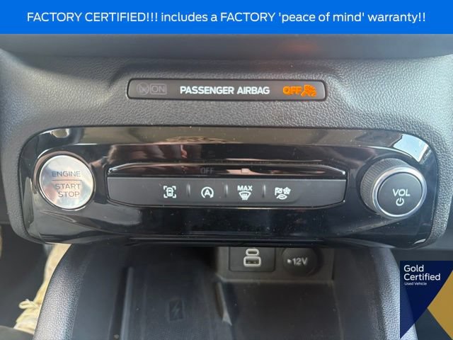 Certified 2025 Ford Escape Platinum AWD/4WD image 40