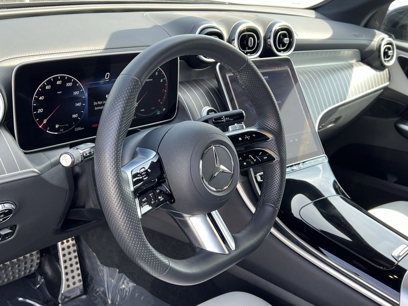 Used 2023 Mercedes-Benz GLC 300 4MATIC image 13