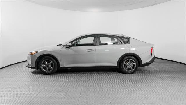 Used 2025 Kia K4 FWD image 3