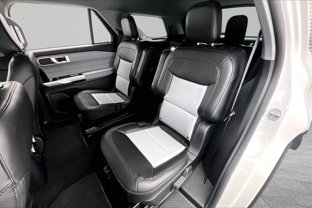 Certified 2024 Ford Explorer XLT AWD/4WD image 26
