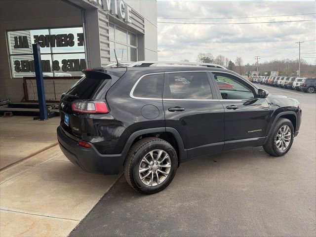 Used 2019 Jeep Cherokee Latitude Plus w/ Cold Weather Group image 3