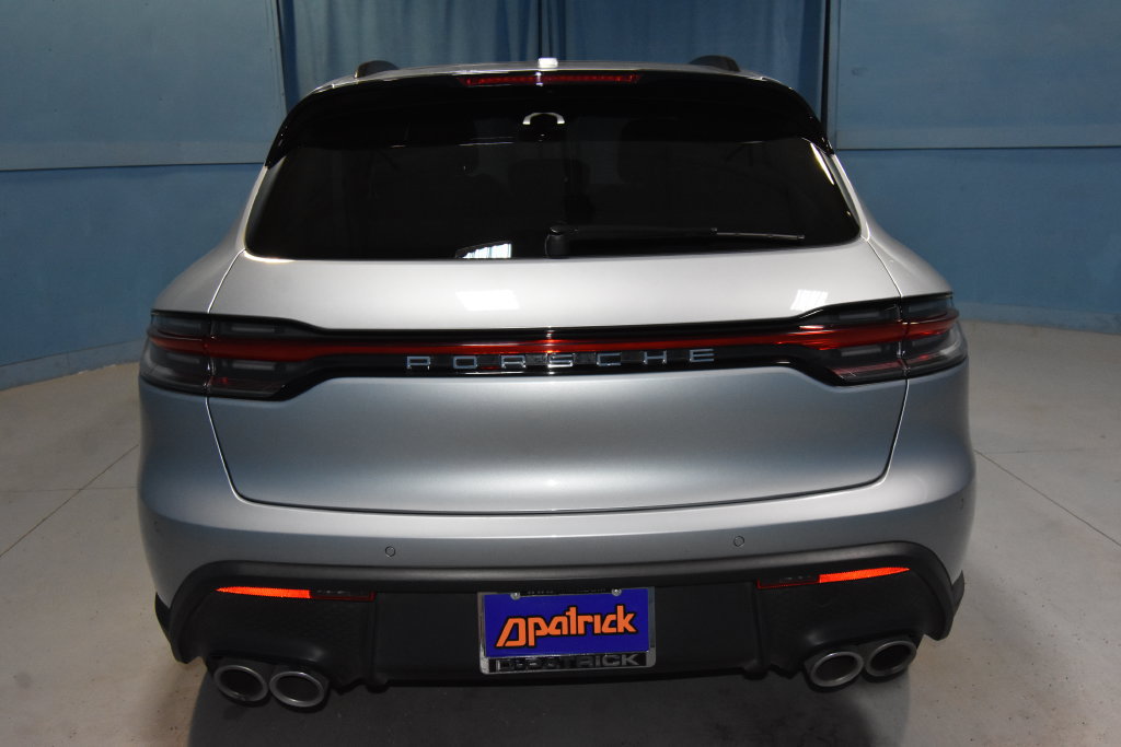 Certified 2026 Porsche Macan AWD/4WD image 30
