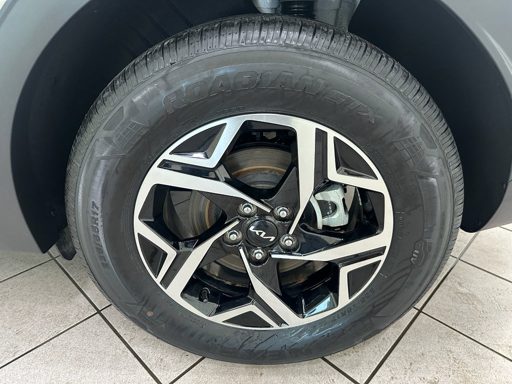 Used 2024 Kia Sportage LX image 15