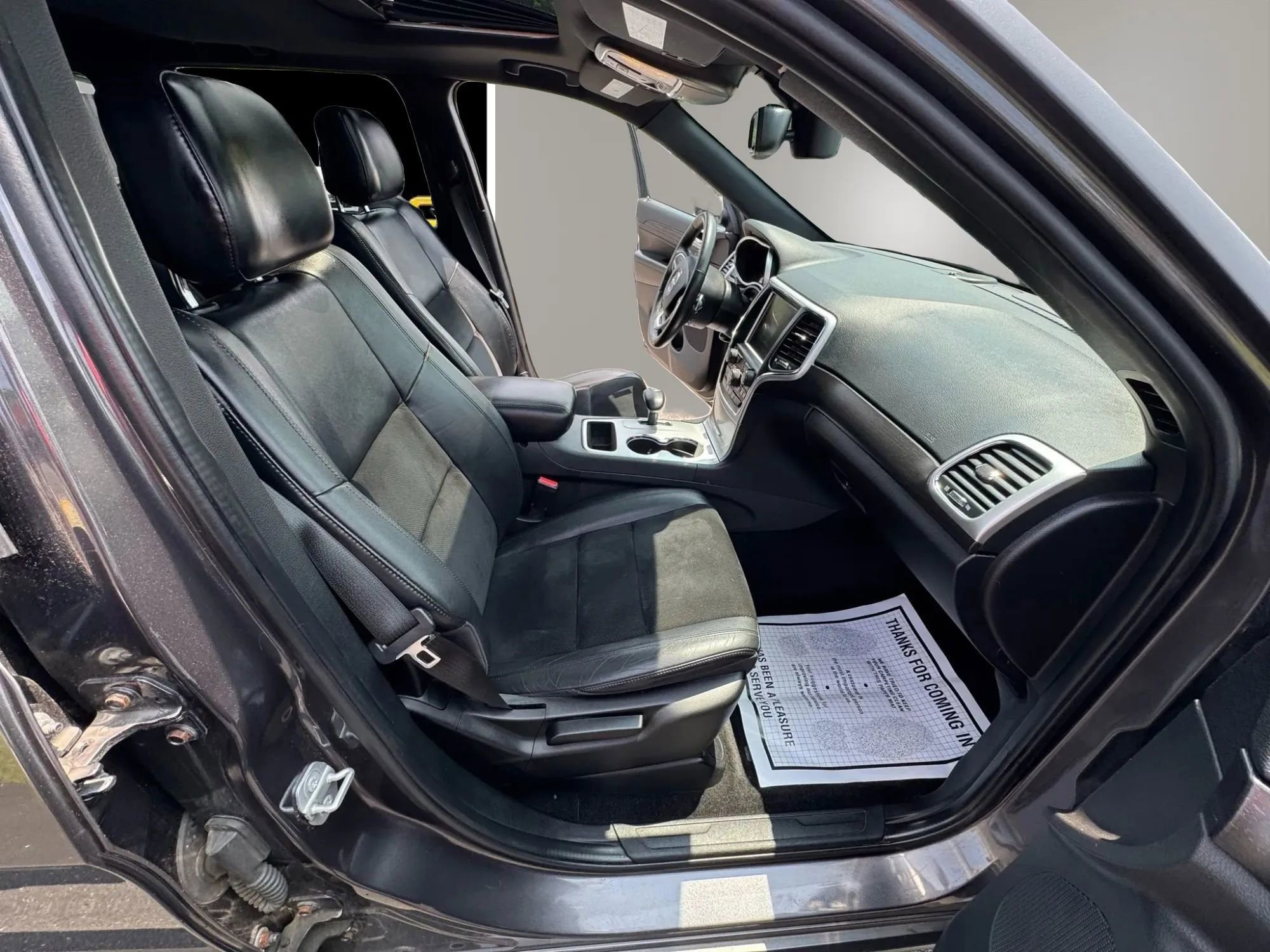 Used 2015 Jeep Grand Cherokee Altitude image 18