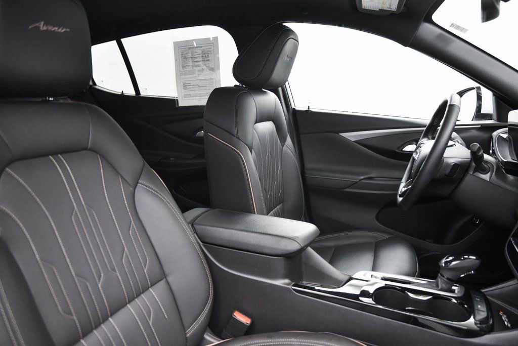 Used 2025 Buick Envista Avenir image 15