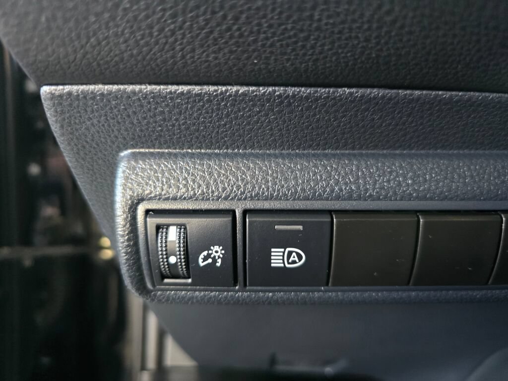 Used 2023 Toyota Corolla XSE w/ Carpet Mat Package (TMS) FWD image 27