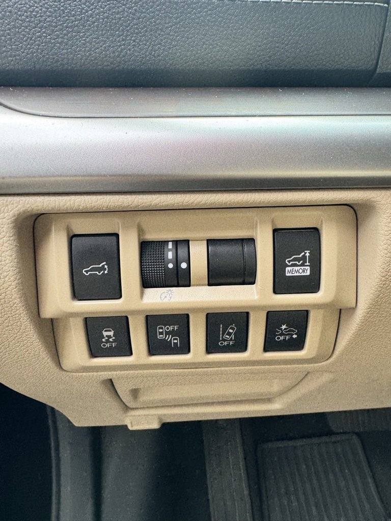 Used 2019 Subaru Outback 2.5i Limited w/ Popular Package #2 image 16