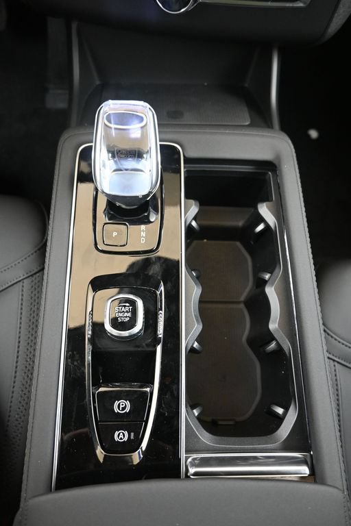 New 2026 Volvo XC90 B6 Plus w/ Protection Package Premier AWD/4WD image 35