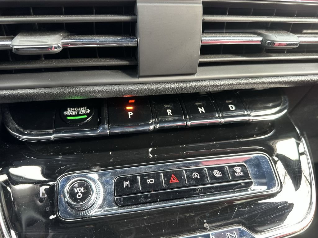 Used 2025 Lincoln Corsair Reserve image 20