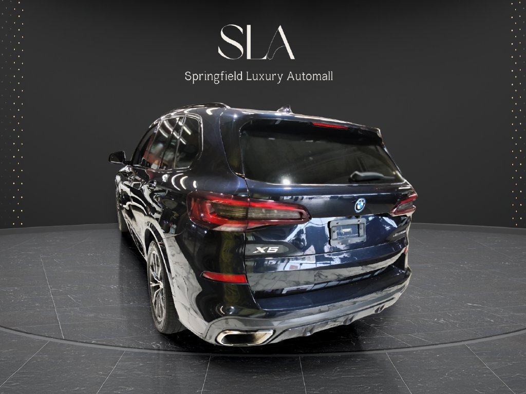 Used 2022 BMW X5 xDrive45e w/ M Sport Package AWD/4WD image 5
