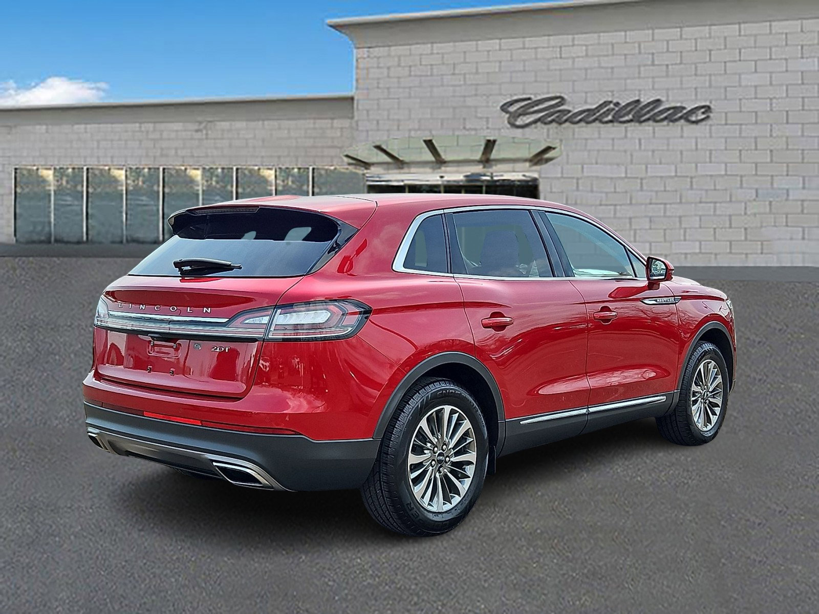 Used 2020 Lincoln Nautilus FWD w/ Equipment Group 101A image 4