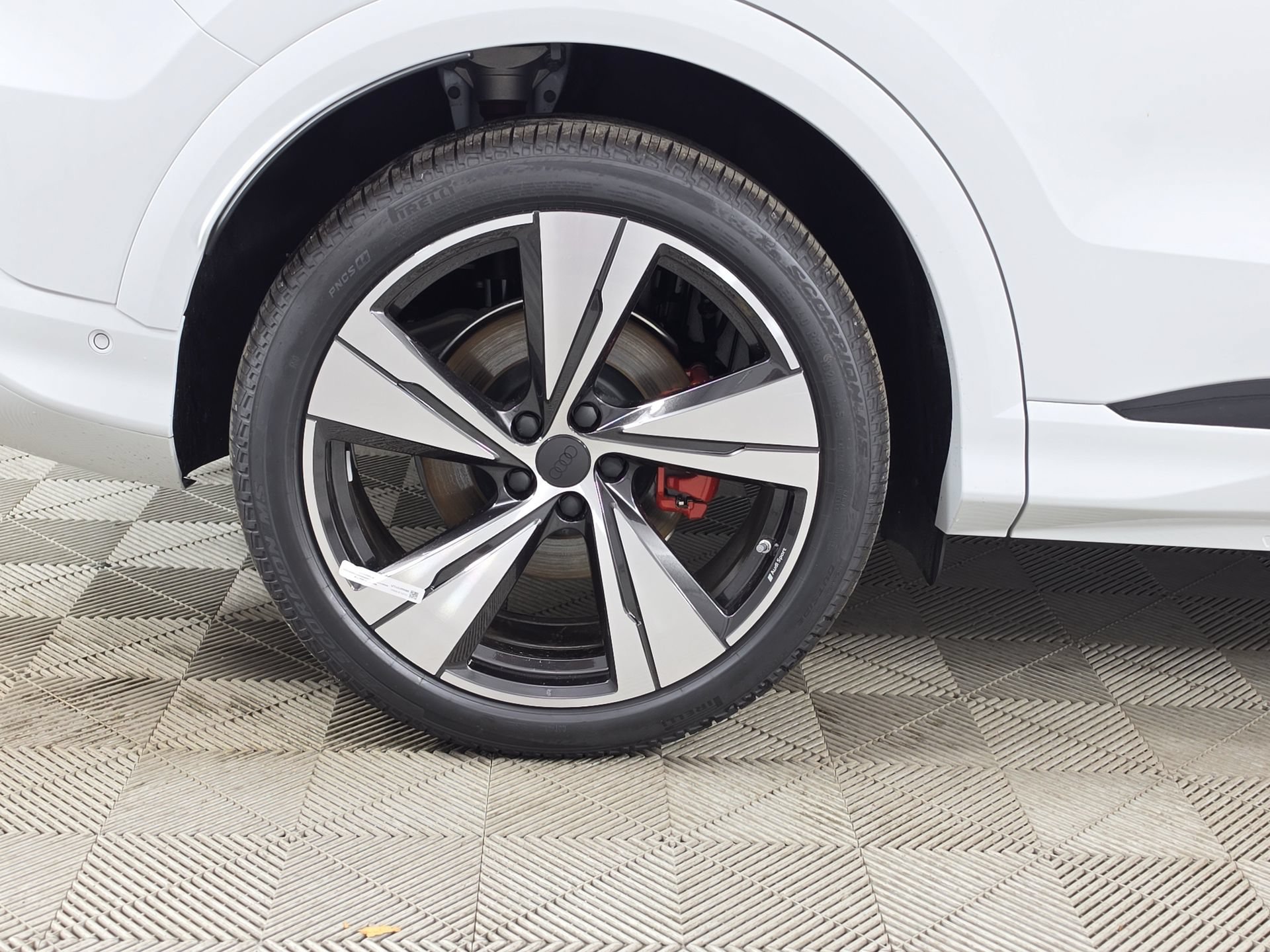 New 2026 Audi SQ5 Premium Plus AWD/4WD image 9