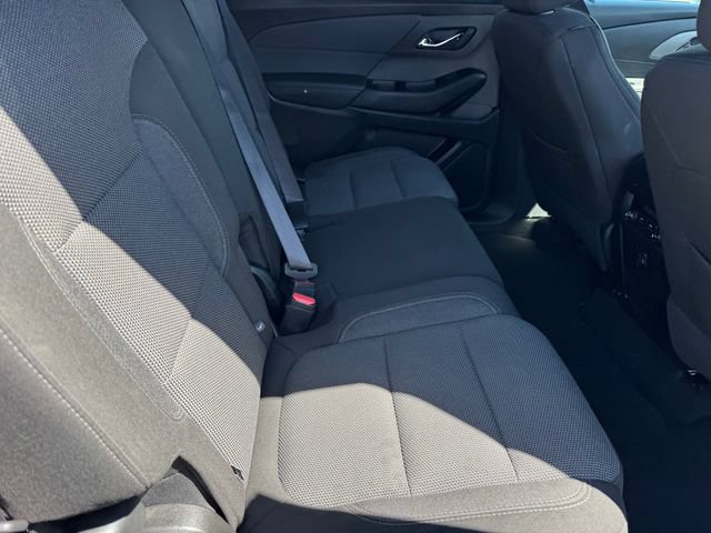 Certified 2023 Chevrolet Traverse LT FWD image 9