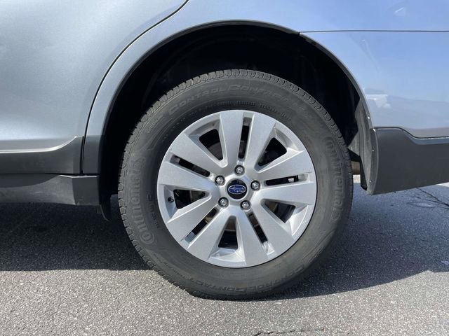 Used 2019 Subaru Outback 2.5i image 9