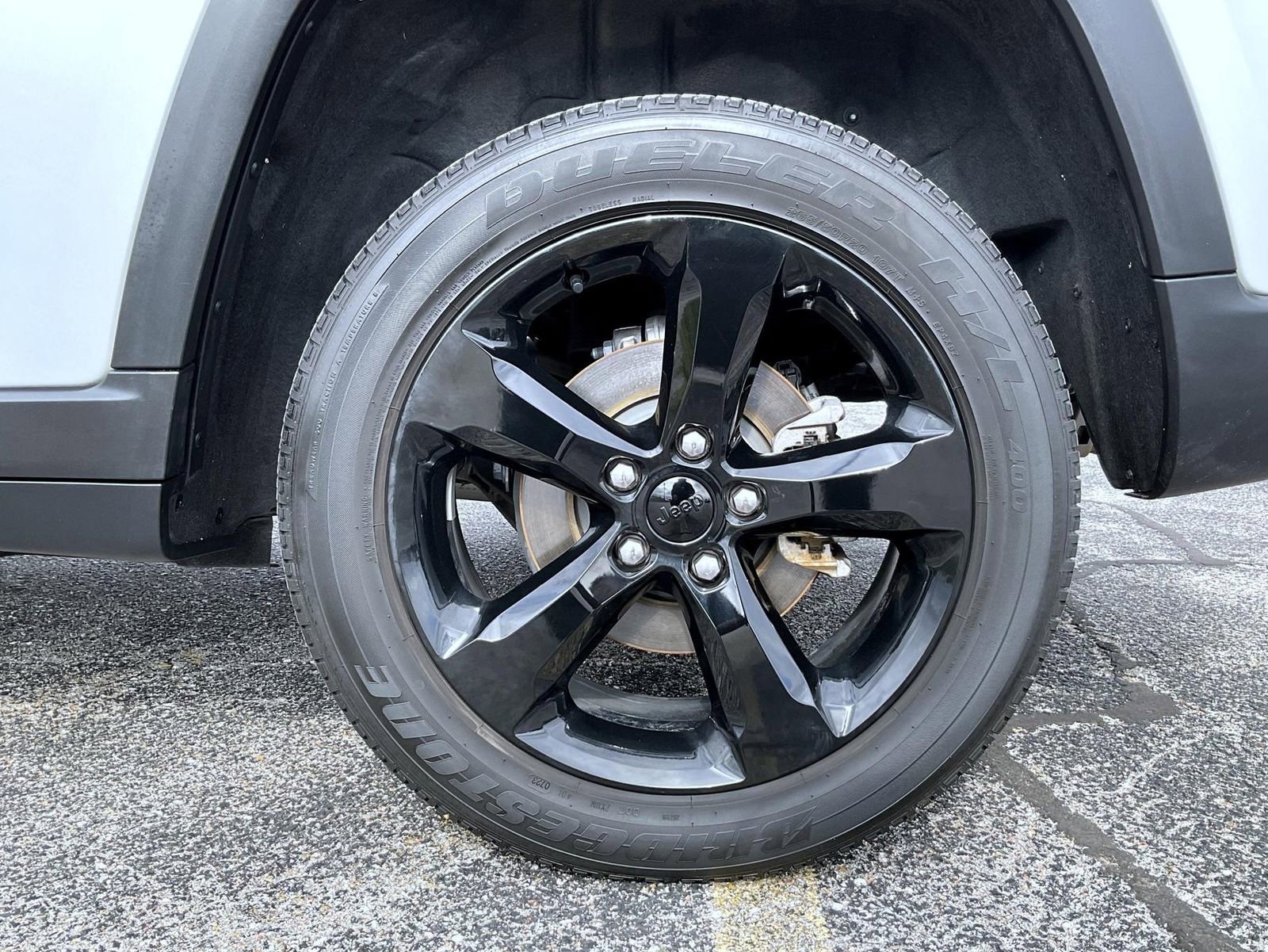 Used 2024 Jeep Grand Cherokee Altitude image 22