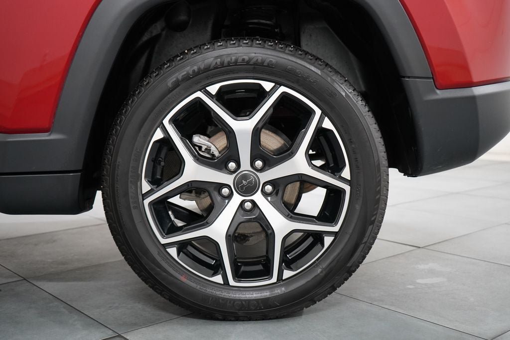 Used 2025 Jeep Compass Limited AWD/4WD image 35