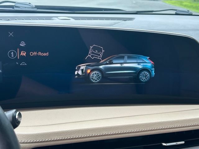 Used 2024 Cadillac XT4 Luxury w/ Cold Weather Package AWD/4WD image 67