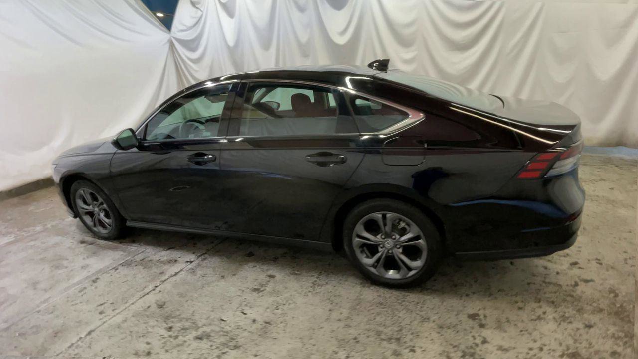 Used 2023 Honda Accord EX image 6