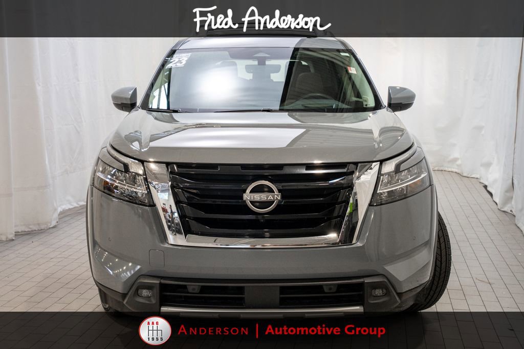 Used 2023 Nissan Pathfinder Platinum w/ Lighting Package (N93) AWD/4WD image 2