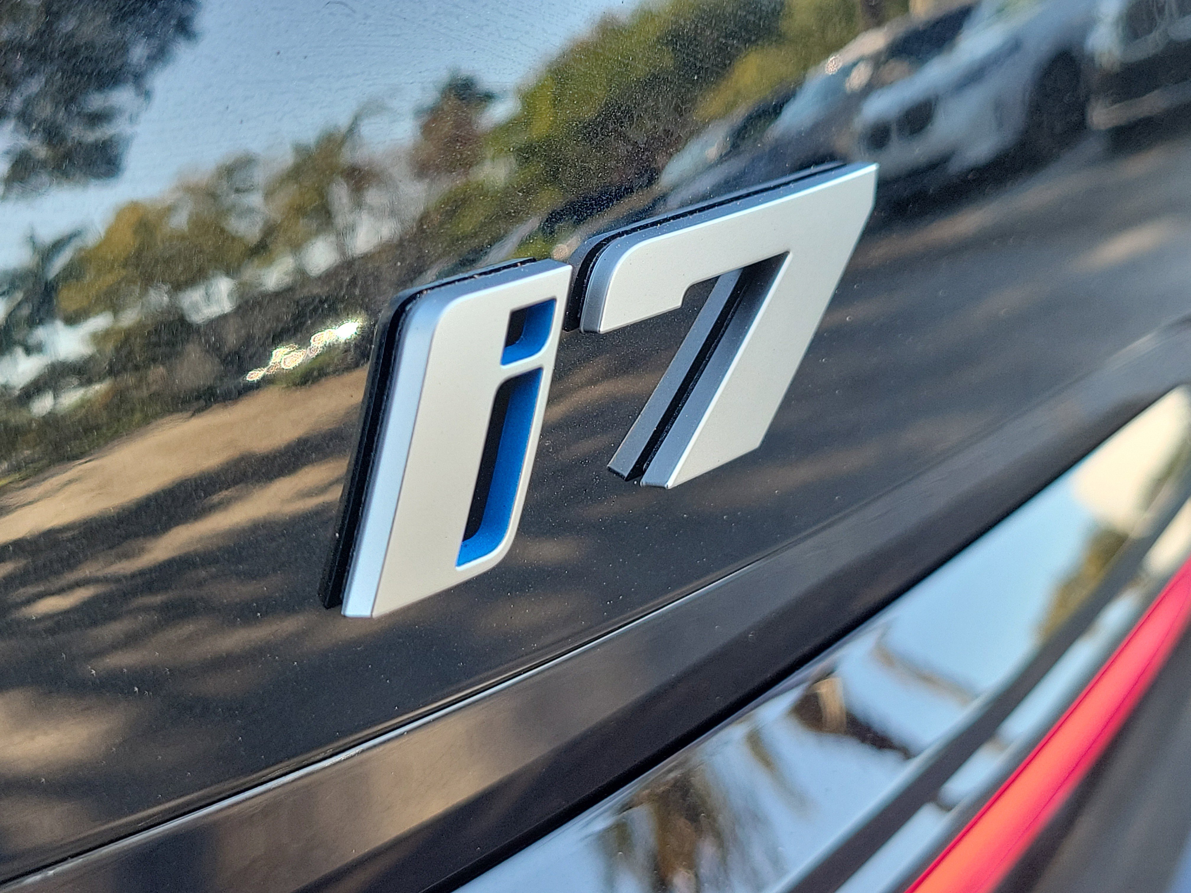 Used 2026 BMW i7 eDrive50 w/ M Sport Package image 6