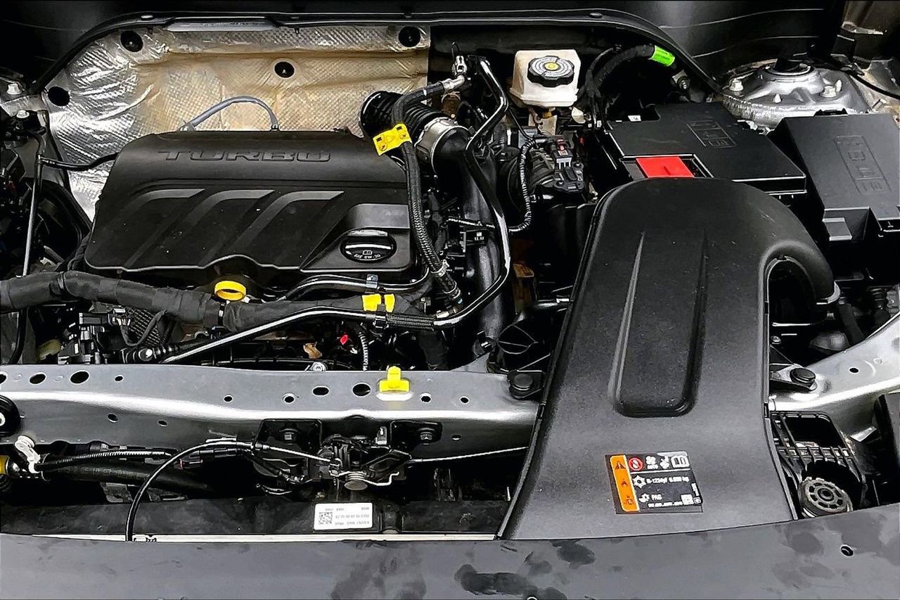 Used 2024 Chevrolet Trax LS w/ LS Convenience Package FWD image 27