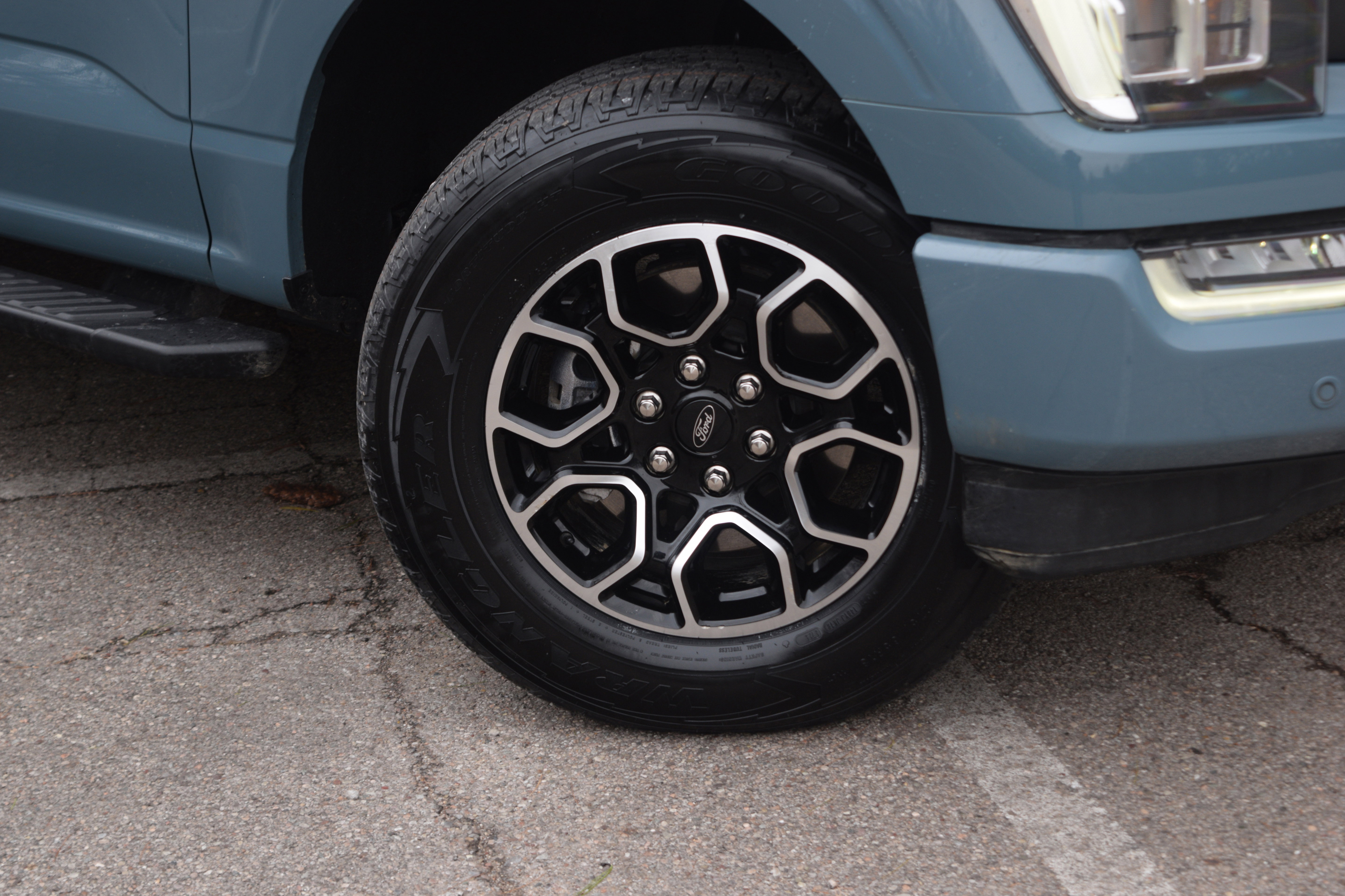 Certified 2023 Ford F150 XLT w/ Equipment Group 302A High image 30