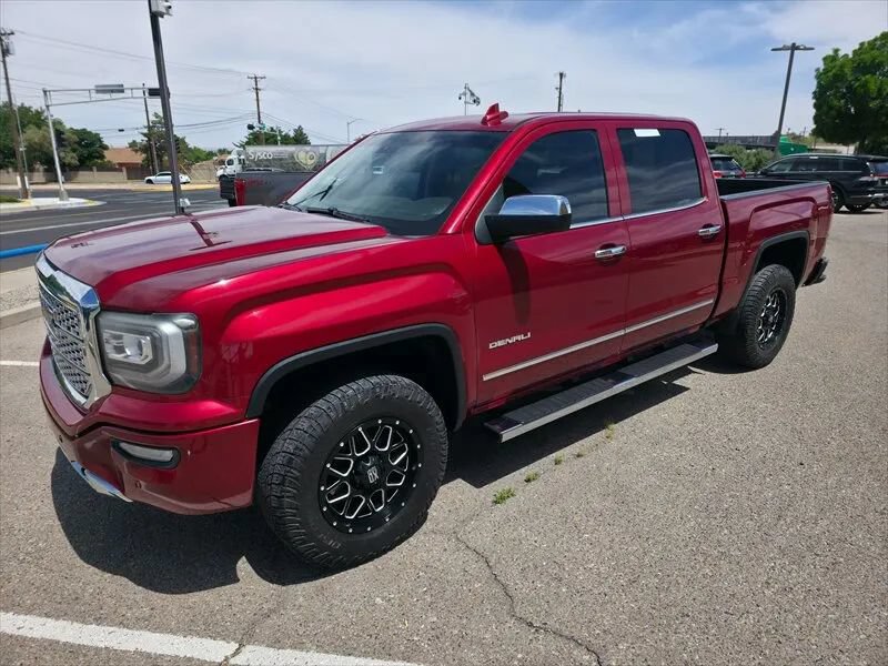 Used 2018 GMC Sierra 1500 Denali AWD/4WD image 3