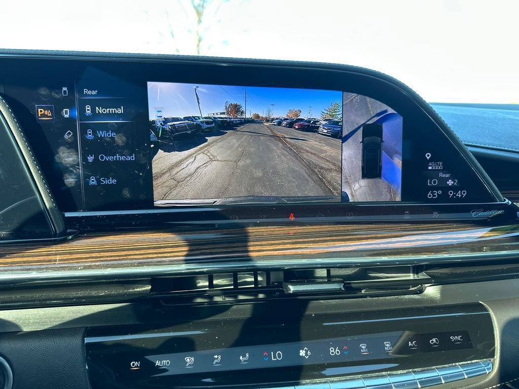 Used 2023 Cadillac Escalade ESV Premium Luxury image 29