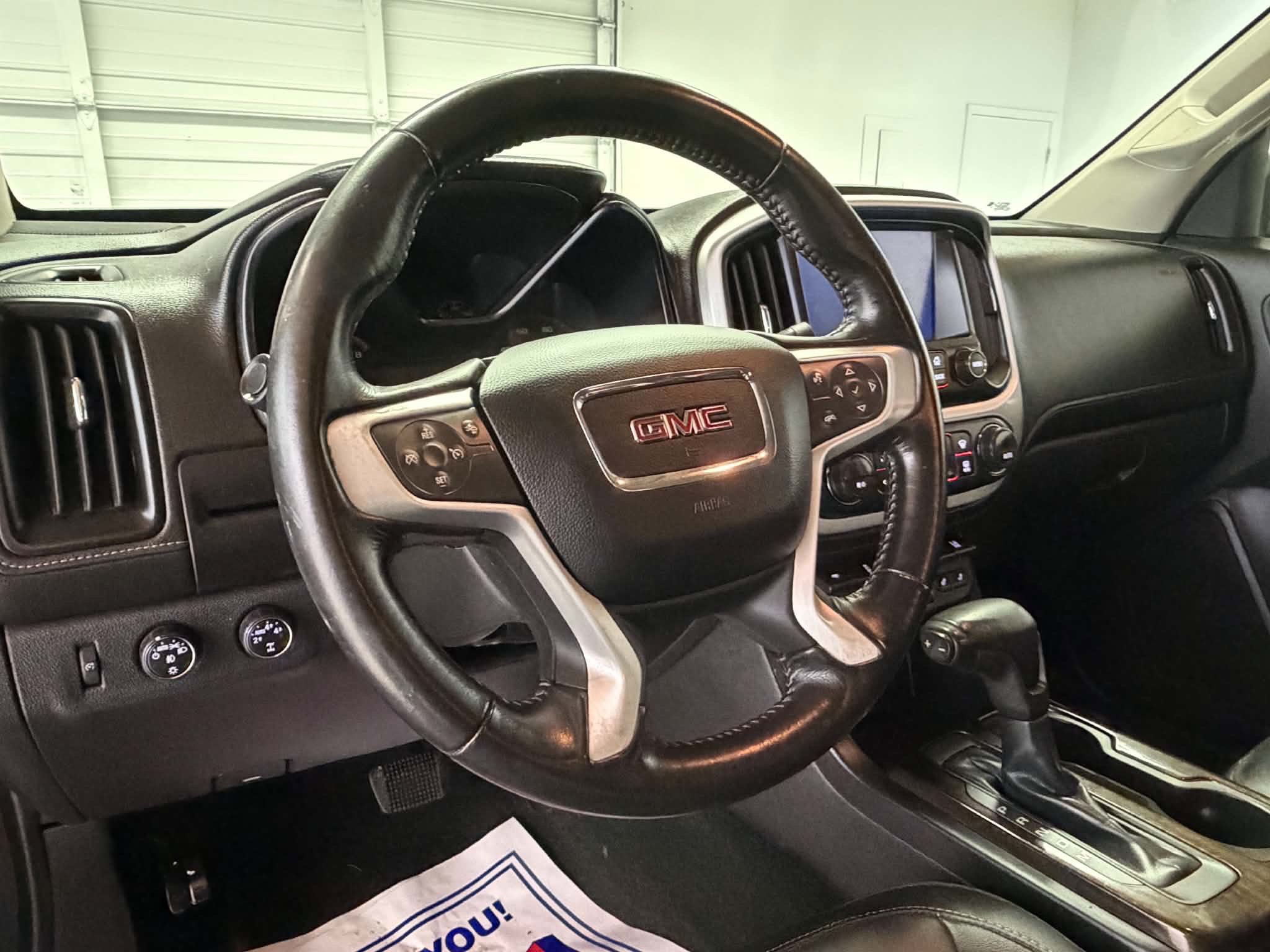 Used 2015 GMC Canyon SLT w/ Driver Alert Package AWD/4WD image 20