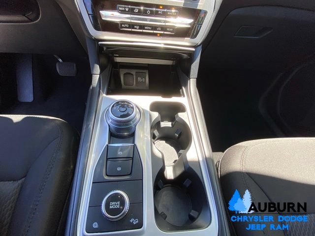 Used 2022 Ford Explorer XLT AWD/4WD image 39