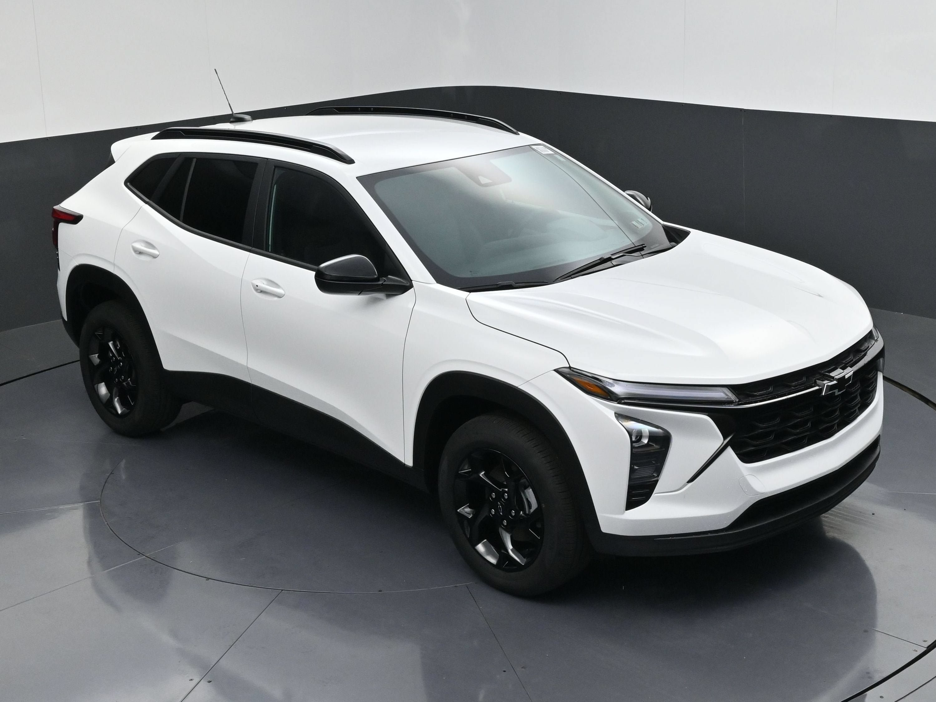 New 2026 Chevrolet Trax RS w/ Sunroof Package FWD image 43