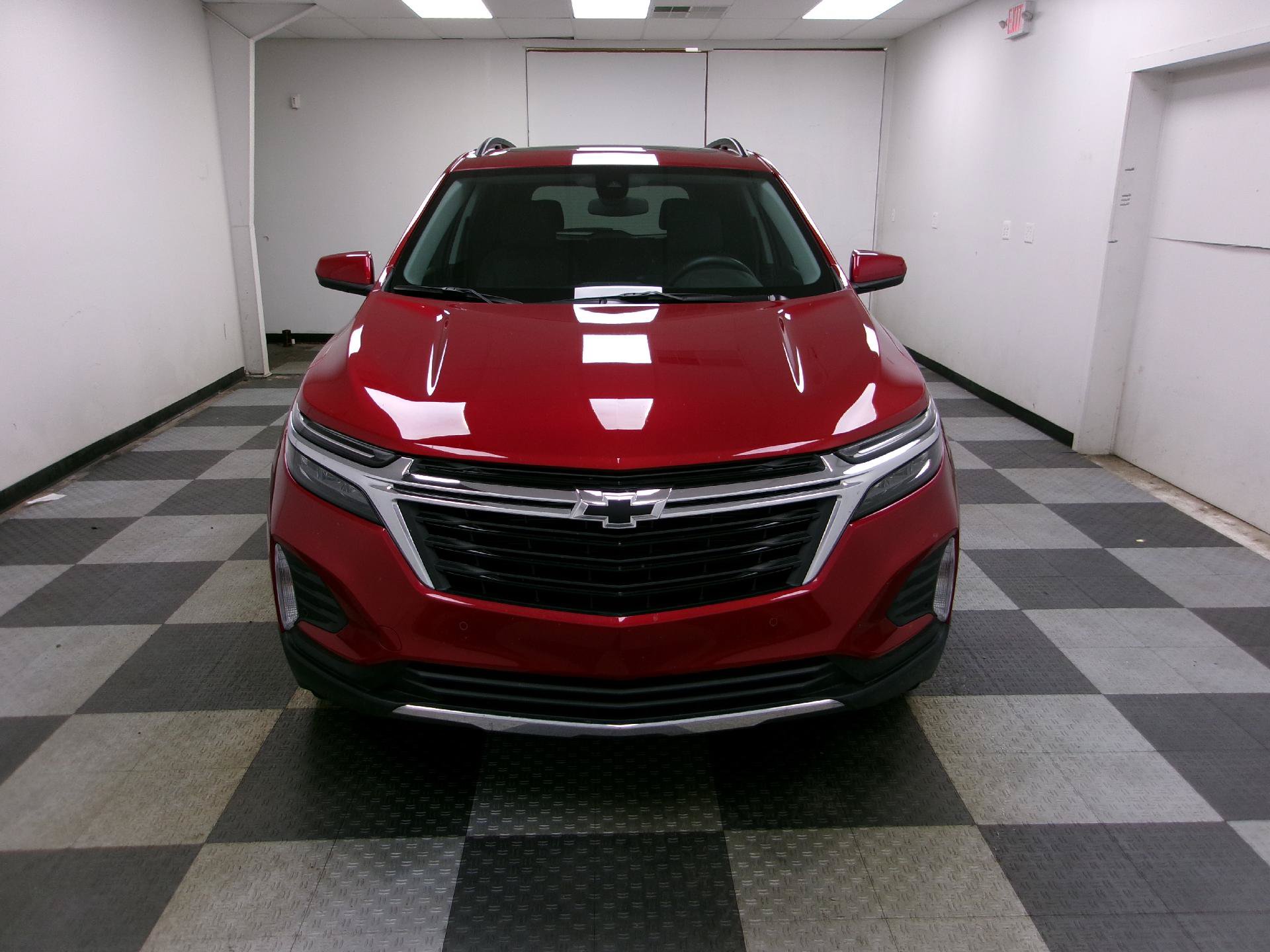 Used 2024 Chevrolet Equinox LT AWD/4WD image 16