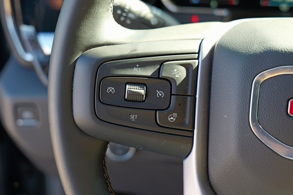 New 2025 GMC Sierra 1500 Elevation image 12