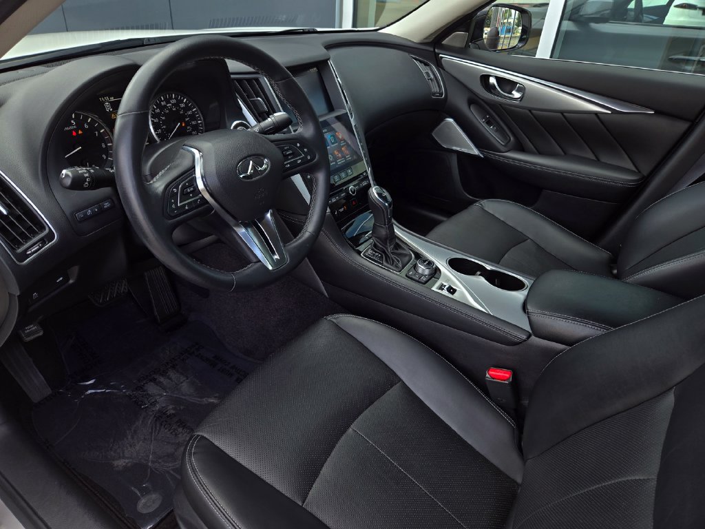 Used 2023 INFINITI Q50 Luxe w/ Cargo Package RWD image 10