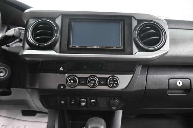 Used 2018 Toyota Tacoma SR5 RWD image 23