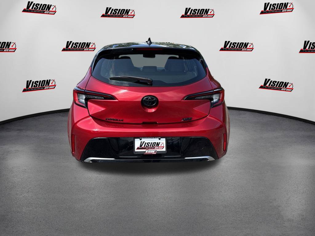 Used 2025 Toyota Corolla XSE FWD image 4