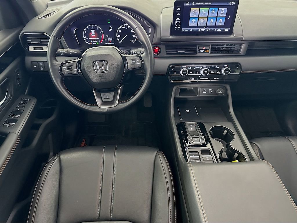 Certified 2024 Honda Pilot TrailSport image 30