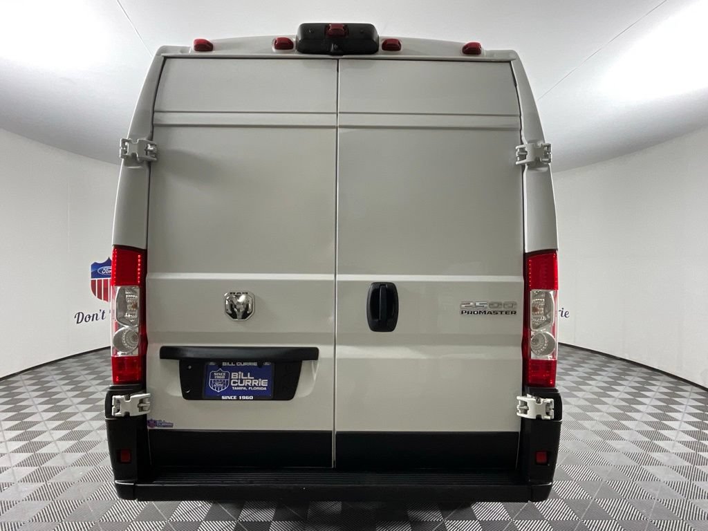Used 2025 RAM ProMaster 2500 w/ Convenience Group FWD image 4