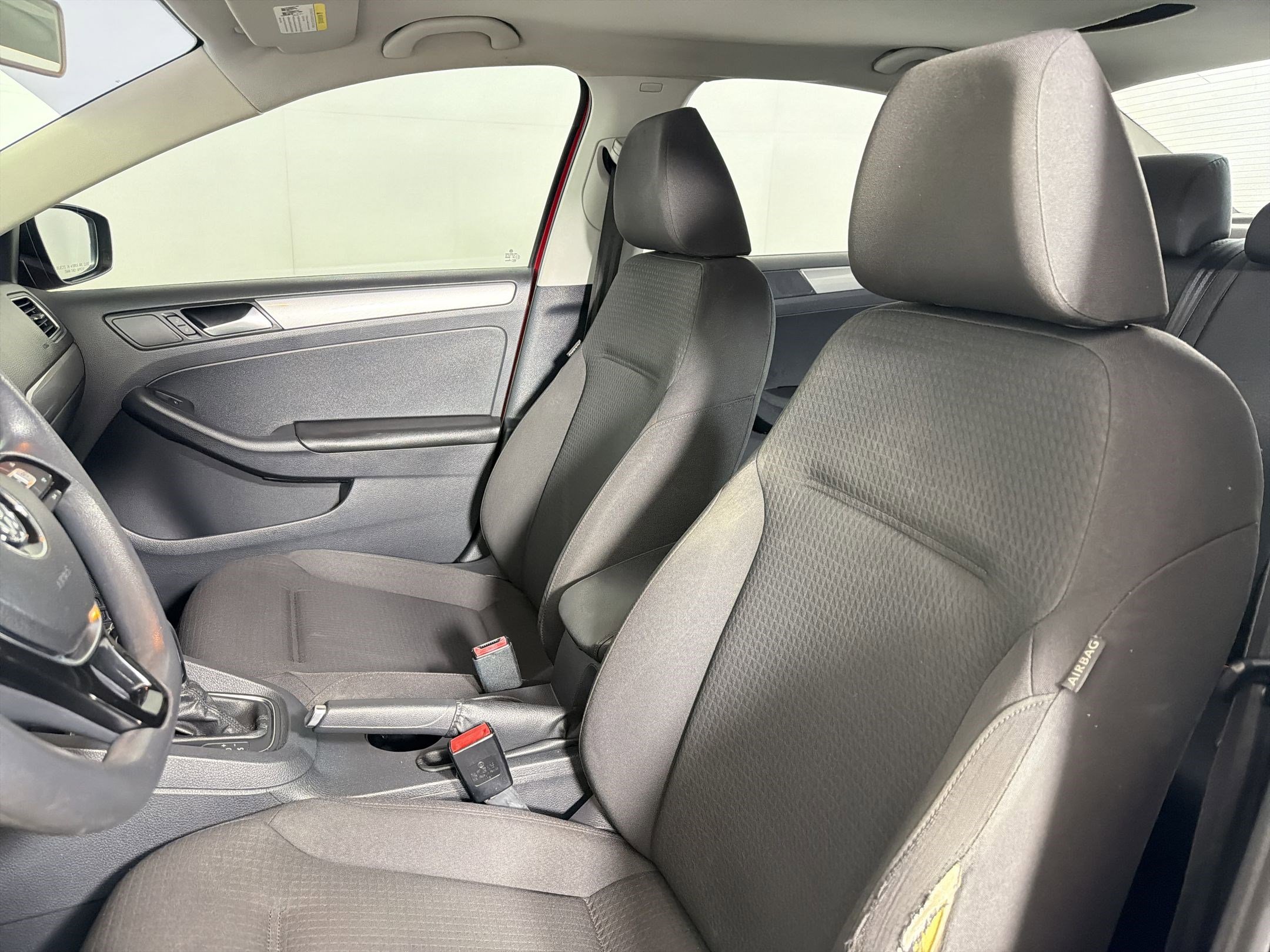 Used 2015 Volkswagen Jetta SE FWD image 21